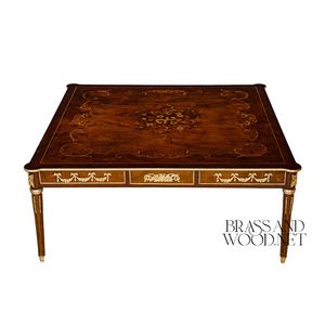 Mesa de Centro de Lujo con Marquetería Cuadrada, Incrustaciones de Madera Intrincadas, Elegantes Detalles Dorados y Diseño Europeo Clásico - Product Image 1