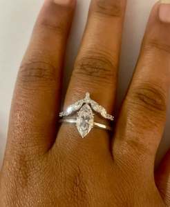 Anillo de Compromiso y Aniversario de Boda con Moissanita Marquise de 2.5ct, Plata de Ley S925, Diseño Religioso - Product Image 5