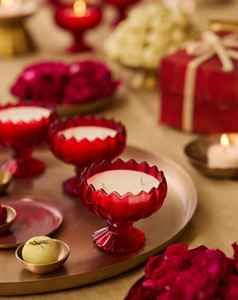 Juego de Velas de Cristal Rojo Acanalado de Lujo |   Par de Velas Votivas Aromáticas Multi-Wick Crimson Aura, Par de Velas Votivas de Vidrio Rojo Intenso, Juego de 2 - Product Image 5