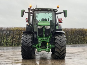 รถแทรกเตอร์มือสองคุณภาพสูงราคาดีที่สุด ยี่ห้อ John Deere รุ่น 6R 215 สำหรับขาย/ เหมาะสำหรับเก็บเกี่ยวข้าวโพด แครอท ข้าว ถั่วลิสง ข้าวสาลี - Product Image 4