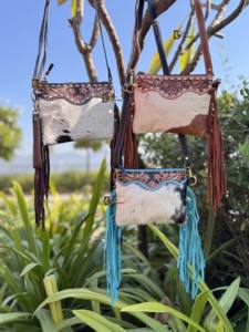 Nuevo Bolso de Mano de Cuero con Flecos Tallados a Mano por Diseñador, Elegante Bolso de Cuero Vacuno con Pelo, Color Bronceado, Bolsos Multiusos para Mujer - Product Image 5