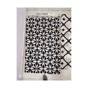Tapis de qualité supérieure fait à la main en cuir à poils, design patchwork, durable, pour la décoration intérieure, vente en gros - Product Image 1