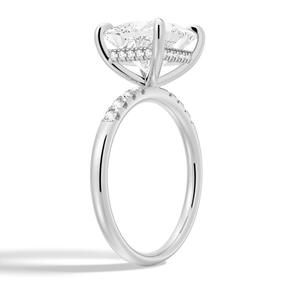 Bague de fiançailles en moissanite taille princesse avec halo caché, plaqué or 18 carats et rhodium, sertie à griffes, coupe excellente, élégante et raffinée - Product Image 6