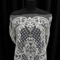 Tissu en dentelle de tulle brodé de sequins à motif géométrique baroque blanc GCW-QCUV100297-103 pour studio de couture de créateurs