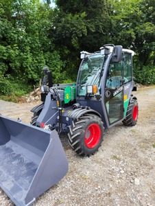 Adareee Winstonn 2812T mini telescópico a la venta Alcance telescópico de 4 metros C/W auto boom peso de 2,8 toneladas, capacidad de elevación de 1200Kg - Product Image 2