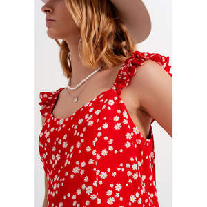 Haut camisole rouge à imprimé floral Ditsy avec bretelles à volants - Product Image 1