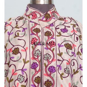 Veste matelassée en velours brodée Suzani 100% coton faite à la main, motif floral, manteau d'hiver, écologique, respirante, boutonnée - Product Image 2