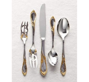 Couverts en métal plaqué argent artisanal vintage Ustensiles de luxe pour une présentation de table élégante - Product Image 1