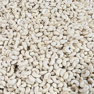 Ventes chaudes Noix de cajou du Vietnam de haute qualité W240 Noix de cajou brutes Service OEM ODM Marque SANTIGO - Product Image 1