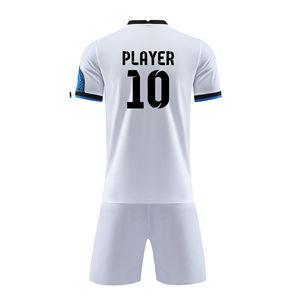 Venta al por mayor de ropa deportiva para hombres 100% poliéster uniformes de fútbol de media manga uniforme de fútbol para hombres kits de fútbol - Product Image 3