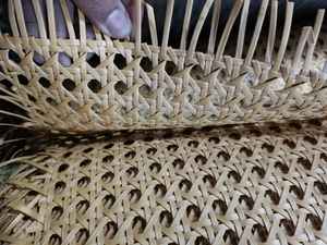 Rollo de caña de ratán de malla natural, material plástico, rollo de caña de ratán, rollo de cinta de ratán con precio bajo de Vietnam - Product Image 4