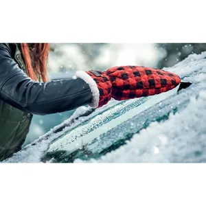 Gants de cuisine personnalisés ICEHAND avec grattoir à glace intégré – Gadgets - Product Image 4