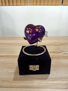 กล่องใส่เถ้ากระดูกรูปหัวใจขนาดเล็กพร้อมขาตั้งและกล่องใส่เถ้าสุนัขและแมวสำหรับงานศพเหมาะสำหรับผู้ใหญ่ - Product Image 3