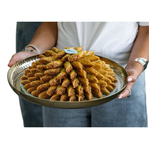 Bandeja de metal plateado de primera calidad con mango floral dorado Diseño fabuloso Bandeja de postres de chocolate Dulces Caramelos Sirviendo para eventos - Product Image 4