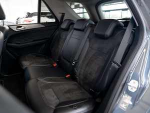 ML350 BlueTec 2023 Usado, Volante a la Izquierda, Automático, Cuero Oscuro, SUV, Emisión Euro IV, Techo Panorámico, Cámara Trasera 360 - Product Image 4