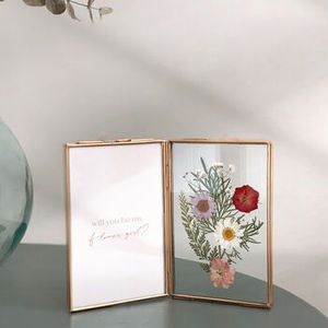 Cadre photo en fer de style vintage exquis avec un savoir-faire haut de gamme pour une décoration chic de la maison et du bureau - Product Image 5