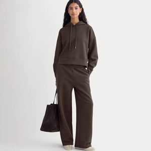 Ensemble en molleton tricoté 2 pièces de haute qualité pour femmes, pantalon de jogging d'automne et d'hiver avec sweat-shirt à capuche, ensemble de survêtement personnalisé - Product Image 1