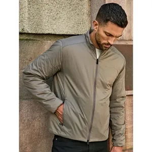 Chaqueta PureLite, Equipo de Senderismo Sostenible y Bolsa Impermeable, Compañero Ecológico para Aventuras al Aire Libre - Product Image 4