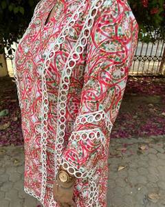 DESIGNER FÊTE WEAR LOURDE GEORGETTE IMPRESSION NUMÉRIQUE TOP-PENT - Product Image 4