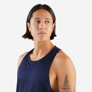 เสื้อกล้ามออกกำลังกายสำหรับผู้ชาย ระบายอากาศได้ดี น้ำหนักเบา เหมาะสำหรับการวิ่ง ฝึกซ้อม และเล่นกล้าม - Product Image 4