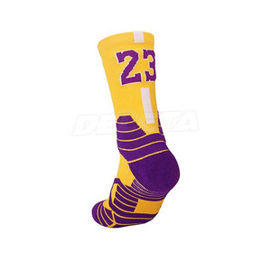 Calcetines deportivos de fútbol de alta calidad con todos los tamaños disponibles Calcetines de fútbol de diseño personalizado al por mayor - Product Image 5