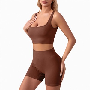 Ensemble de yoga fitness pour femmes, automne-hiver, sans couture, soutien-gorge doux, leggings, style streetwear, imprimé, conçu pour la respirabilité - Product Image 2