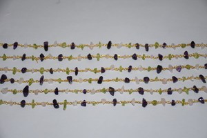 Más vendidos hermosa Cadena de Rosario de cuentas de virutas sin cortar Rosa peridoto púrpura natural. Cadena de cuentas chapada en oro para la fabricación de joyas - Product Image 4