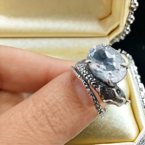 Anillo de Serpiente de Plata de Ley 925 Hecho a Mano, Moderno, con Cuarzo Sintético y Baño de Rodio - Regalo y Fiesta - Product Image 5