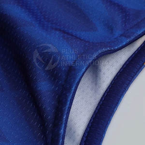 Uniforme athlétique de basket-ball pour hommes Ensemble maillot et short sans manches sublimés Tenue de basket-ball personnalisée - Product Image 4