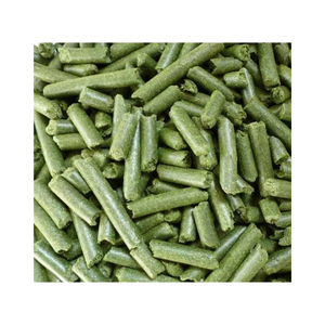 Granulés de foin d'alfalfa riches en protéines en gros pour l'alimentation animale, pour l'élevage de poissons, chiens, bovins, porcs, chevaux, emballés en sacs pour l'exportation - Product Image 1