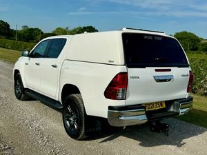 UTILISÉ LHD/RHD 2021 T O Y O T A HI-LUX 2.4D-4D ICON - Product Image 3