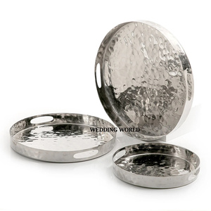 Ensemble de deux plateaux à chocolat en métal Plateau à chocolat fait à la main fini en or Plateau à chocolat fantaisie de meilleure qualité - Product Image 2