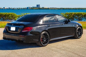 Mercedes-AMG E63 S Sedan 2019 - Product Image 5