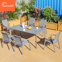 Meubles de patio, chaises en aluminium et table à manger, table de jardin résistante aux intempéries pour la cour, les hôtels, les villas