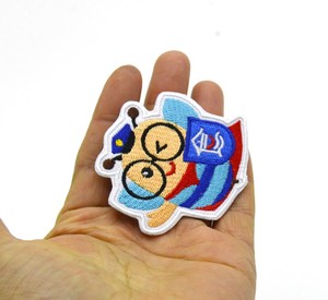 Parches Bordados con Abejas Lindas, Fabricante Profesional, Insignias Bordadas Personalizables, Pin - Product Image 4