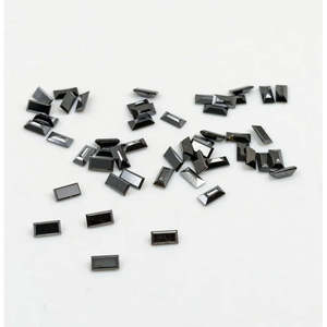 Cristal facetté noir de forme baguette 2 x 4 mm, excellente et bonne taille, diamant non monté pour la fabrication de bijoux avec certificat IGI - Product Image 1