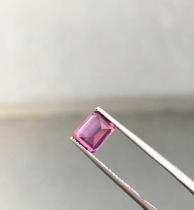 Piedra Preciosa de Turmalina Rubilita Natural, Corte Brillante, Forma Octogonal, Rosada, 1.01 Quilates, IRIDESCENTE, Piedra Preciosa Suelta con Propiedades Curativas - Product Image 3
