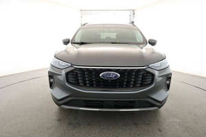 Voiture d'occasion de qualité abordable 2024 Ford Escape Platinum Conduite à gauche - Product Image 3