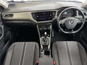 Auto Usado Equipado, <span class=keywords><strong>Volkswagen</strong></span> <span class=keywords><strong>T</strong></span>-<span class=keywords><strong>Roc</strong></span> 2022 TSI Life 2WD SUV, Envío a Todo el Mundo - Product Image 2