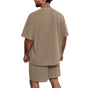 ชุดเสื้อยืดและกางเกงขาสั้นสำหรับผู้ชายชุดสั้นเสื้อลำลองสตรีทแวร์โลโก้ตามสั่งสำหรับฤดูร้อน - Product Image 4