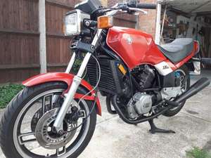 Meilleur prix Yamaha XZ550 Sportbike assez utilisé et vendu en gros - Product Image 4