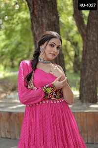 La plus belle impression numérique Leheriya fonctionne avec kutchi Patchwork en fausse Georgette Long Anarkali Readymade Fancy Gowns Design - Product Image 4