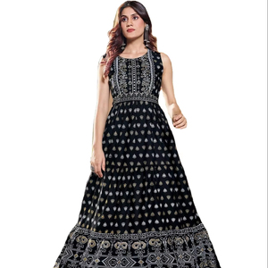 Collection de robes ethniques élégantes en rayonne imprimée avec ceinture à la taille pour la vente en gros - Product Image 3
