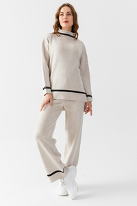 Tricots rayés pour femmes Sports deux pièces pull et pantalon surdimensionné à manches longues ensemble élégant pour le yoga et la marche quotidiens - Product Image 3