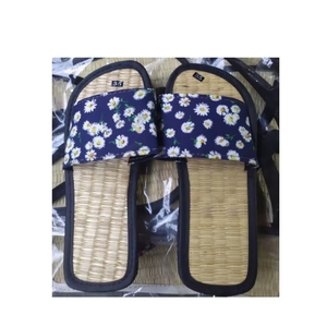 Zapatillas Tejidas Limpias MUY VENDIDAS, Altamente Demandadas para la Comodidad Personal y Artículos de Habitación, Superficie Aséptica para los Pies - Product Image 6