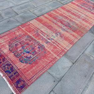 Alfombra de 3.2x10.8 pies, Alfombra Turca, Alfombra Persa Vintage de Lana Roja - Product Image 3