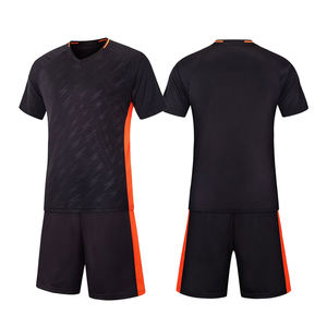 Tenue d'entraînement de football pour adultes, maillot et short en polyester à séchage rapide, kit de football d'équipe, logo personnalisé, OEM ODM, vente en gros - Product Image 2