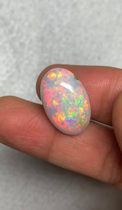 Ópalo Etíope Natural, Cabujón Ovalado, Certificado por Terceros, 11.44 Quilates, Efecto de Juego de Color/Fuego, para la Elaboración de Collares - Product Image 3