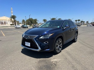 Lexus RX350 d'occasion 2017 avec transmission intégrale GCC, sièges en cuir, transmission automatique, régulateur de vitesse adaptatif, essence, conduite à gauche, caméra 360° - Product Image 2