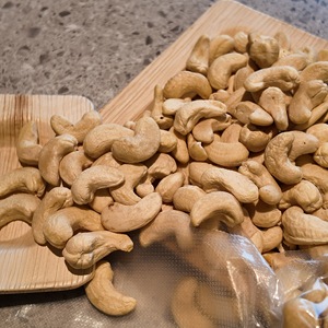 Núcleos de Anacardo de Vietnam de Alta Calidad, Venta Superior, W450, con Certificación Orgánica USDA/EU, Procesados y Pelados, Aptos para Exportación - Product Image 4